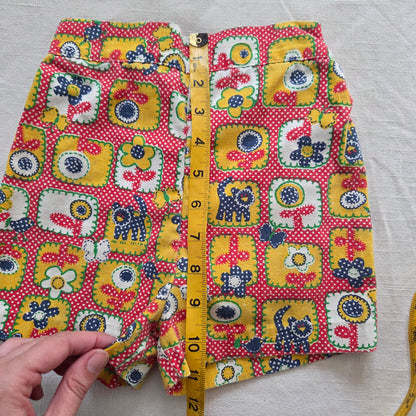 70s Vintage Floral + Cat Shorts 5t