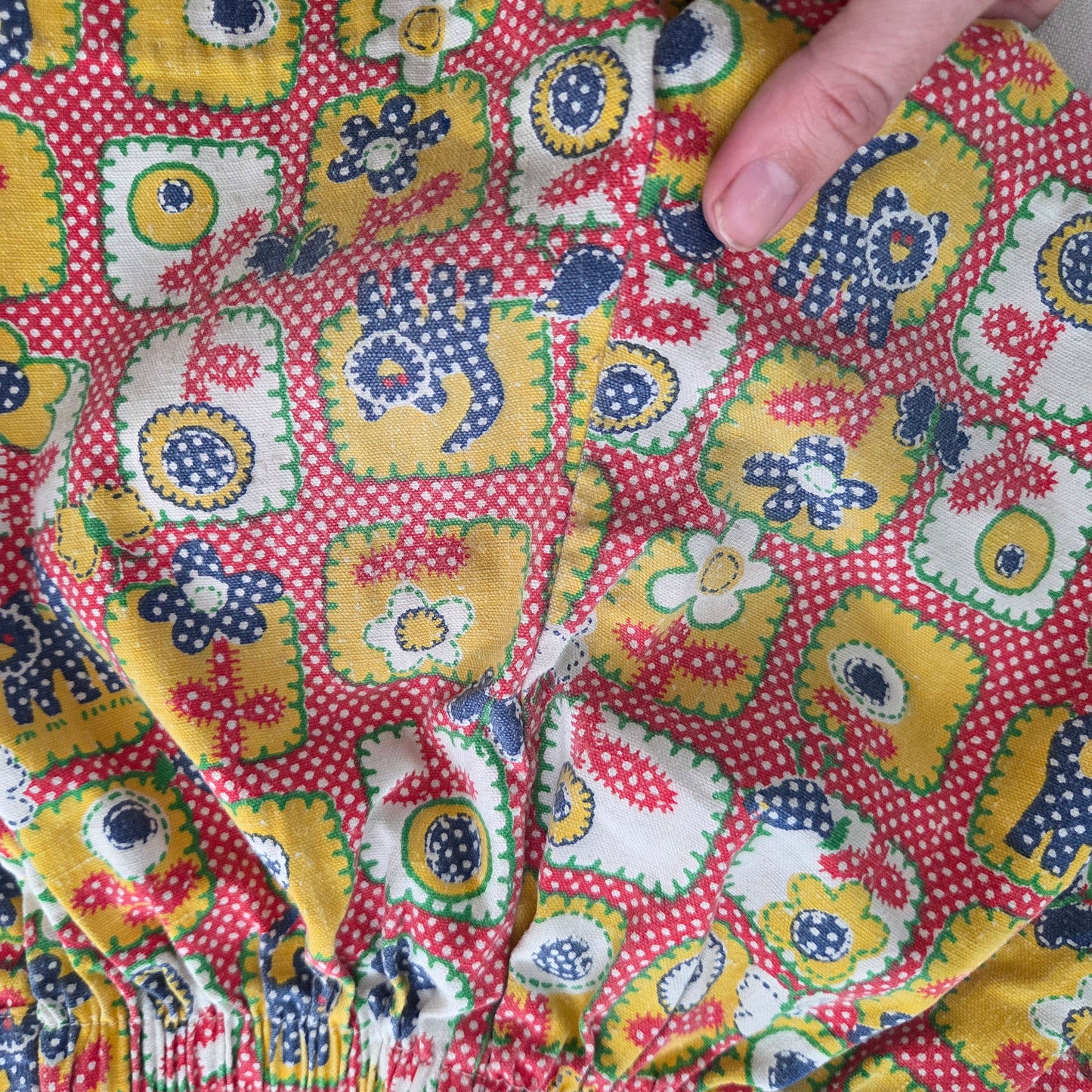70s Vintage Floral + Cat Shorts 5t