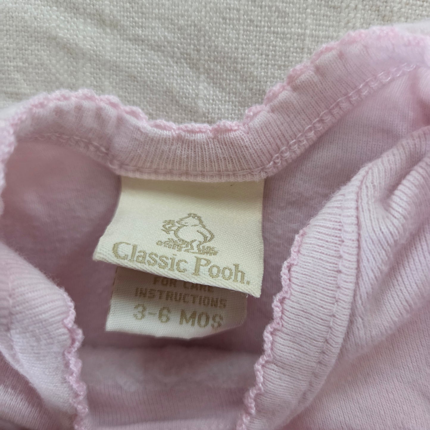 Y2k Vintage Classic Pooh Romper 3-6 months