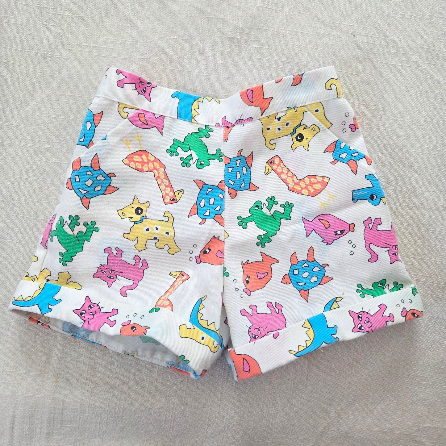 70s/80s Vintage Animals Shorts 4t