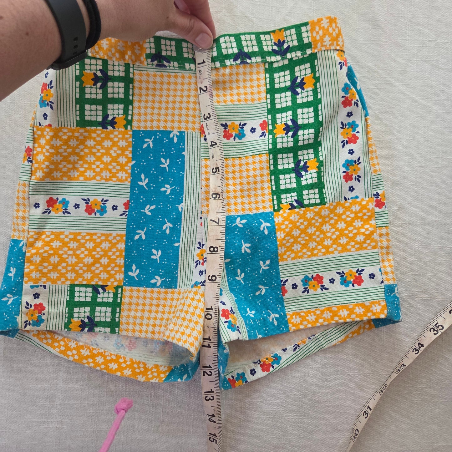 70s Vintage Floral Patchwork Shorts kids 7/8