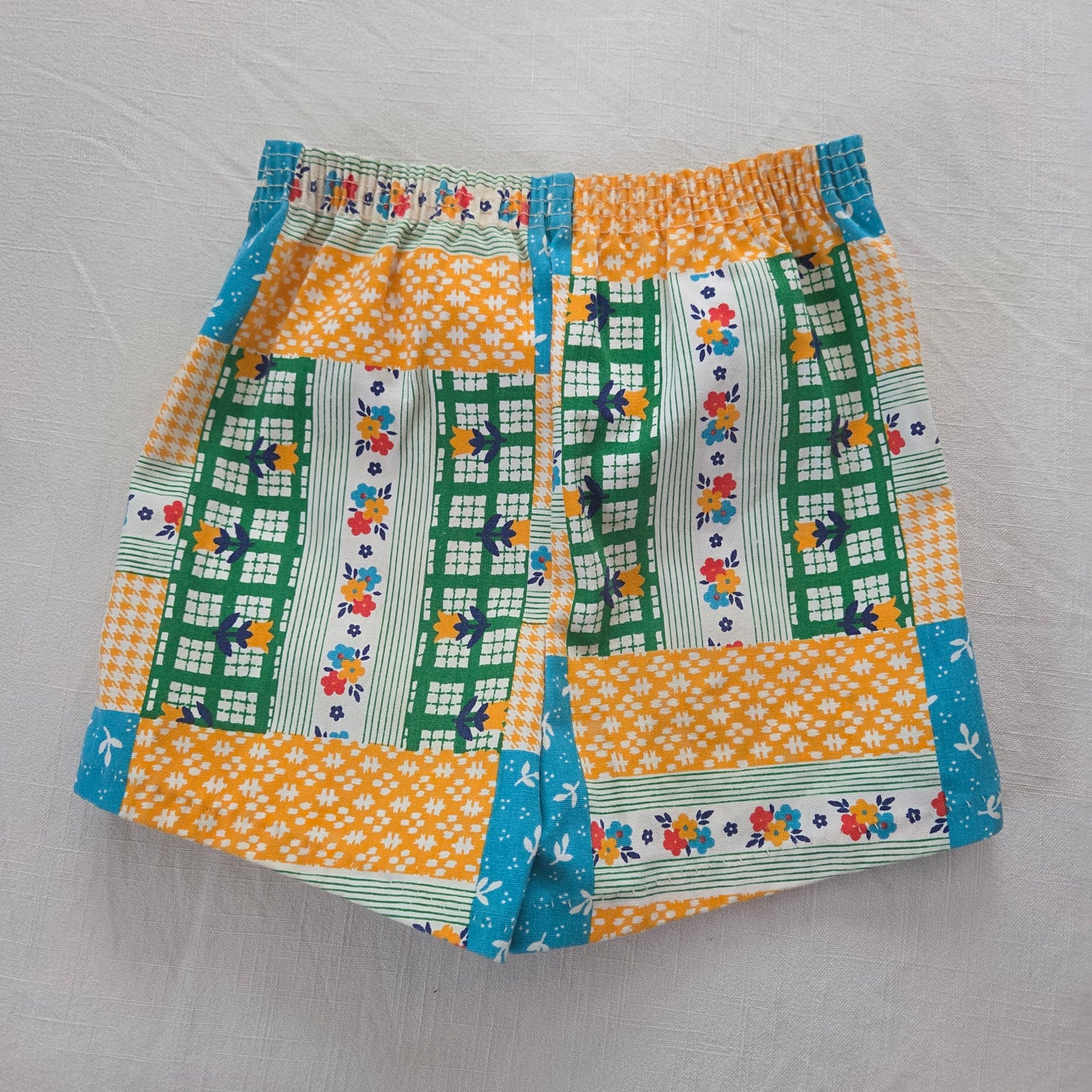 70s Vintage Floral Patchwork Shorts kids 7/8