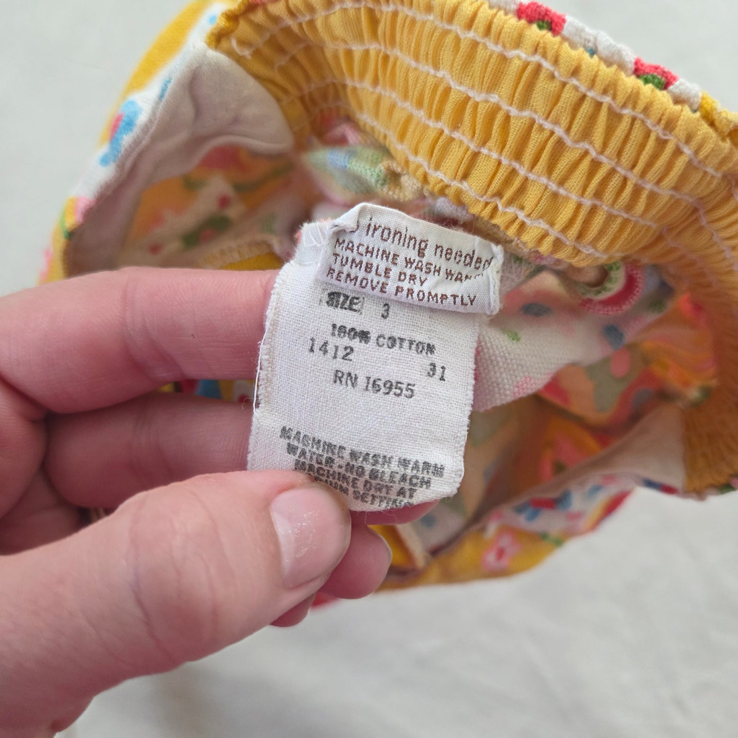 70s Vintage Bright Floral Pattern Cotton Shorts 18 months *flaw