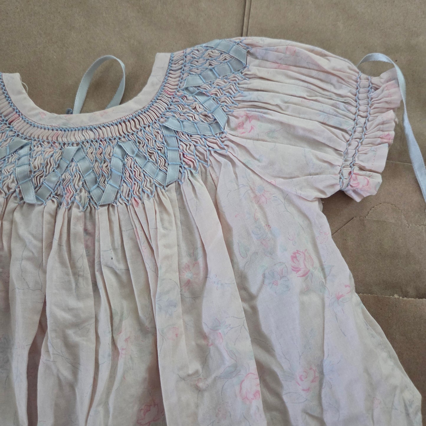 60s Vintage Smocked Floral Dress 6-12 months