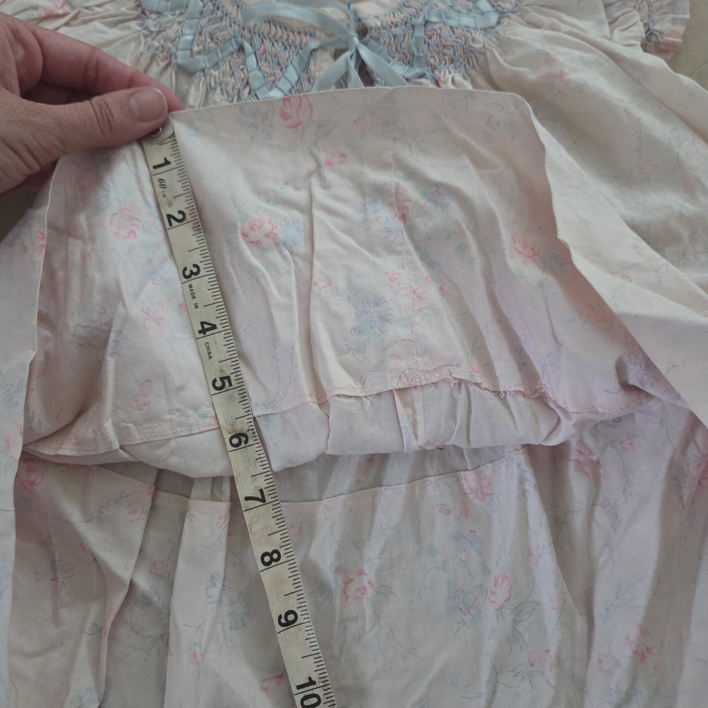 60s Vintage Smocked Floral Dress 6-12 months